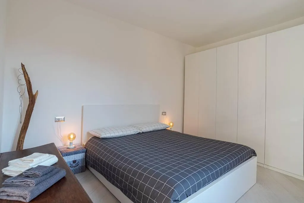 Apt In Centro Storico A Due Passi Dal Lago Cernobbio